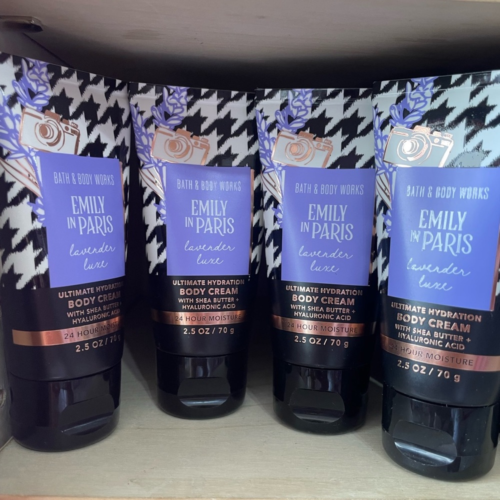 4 Bath & Body Works Emily in Paris Lavender Luxe Body Cream - Purple and Black